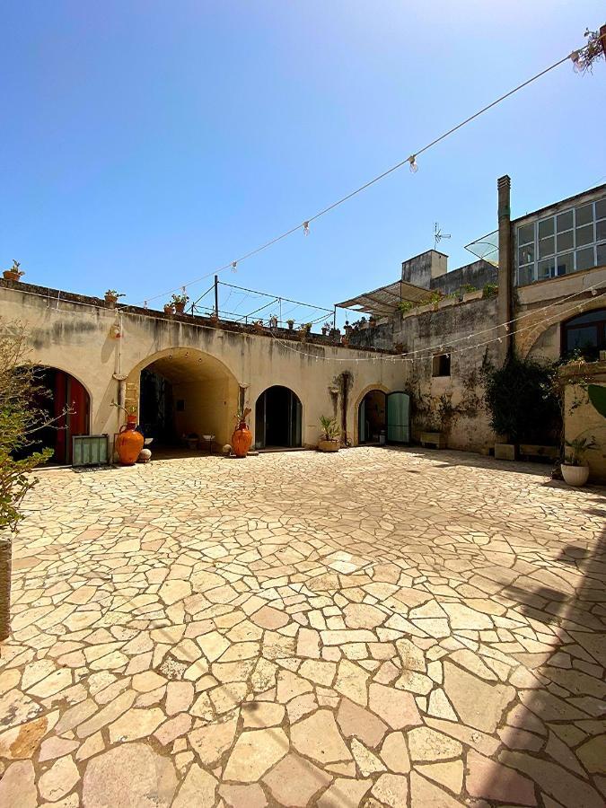 Palazzo Sabella Tommasi Vila Calimera  Exterior foto