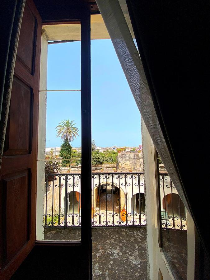 Palazzo Sabella Tommasi Vila Calimera  Exterior foto