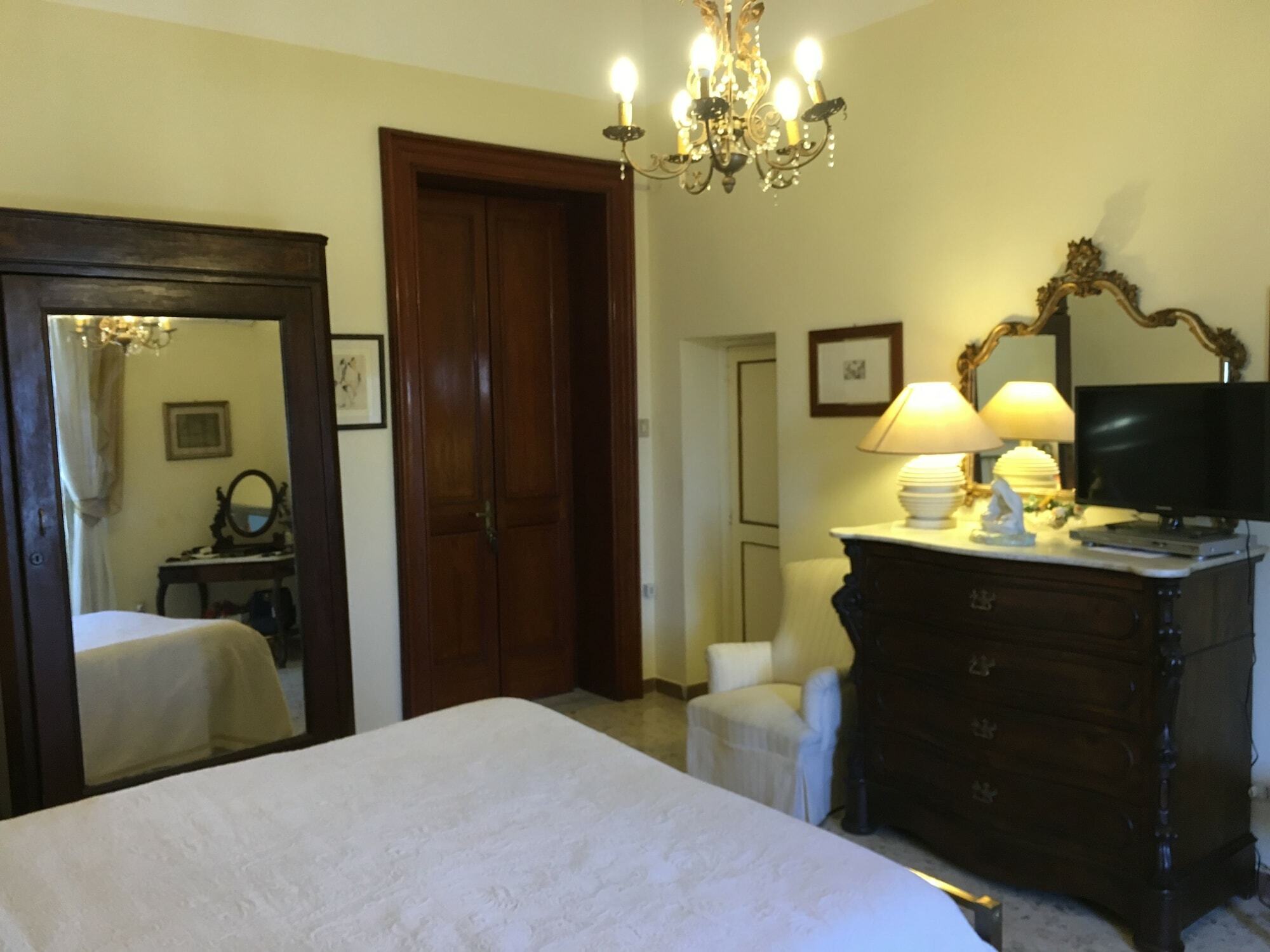 Palazzo Sabella Tommasi Vila Calimera  Exterior foto